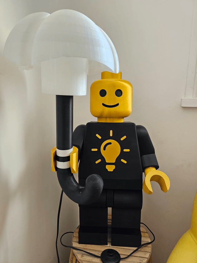 Lampe Figurine Gérante Noir et Or - 70 cm