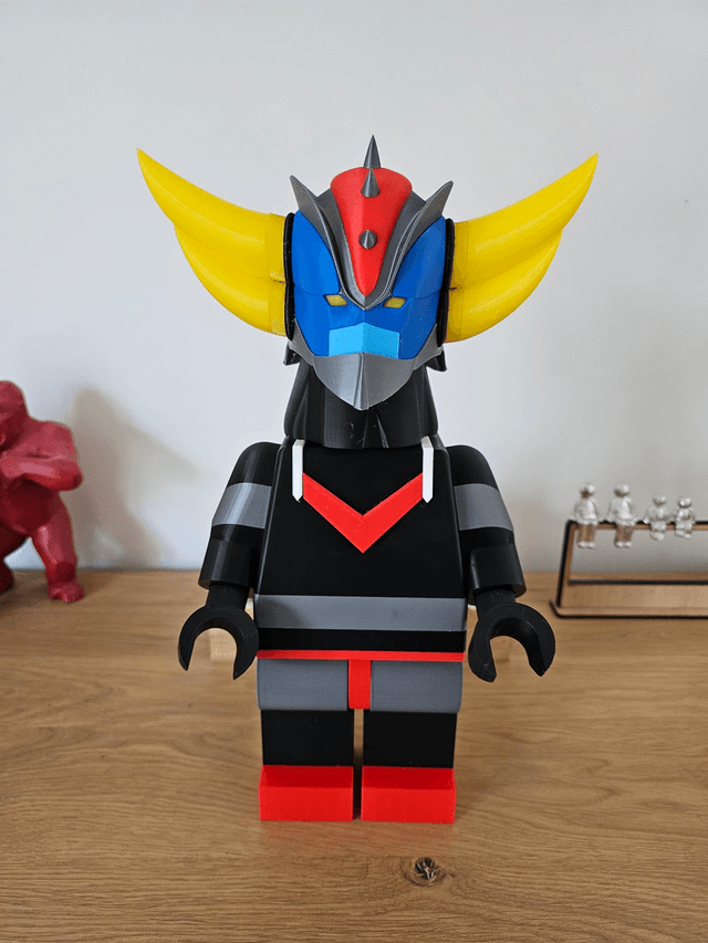 Goldorak Stylisé - 37 cm