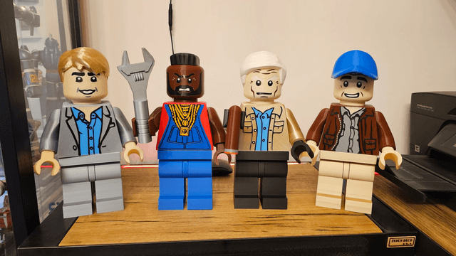 Les 4 héros de l'Agence Tous Risques - Figurines 33 cm