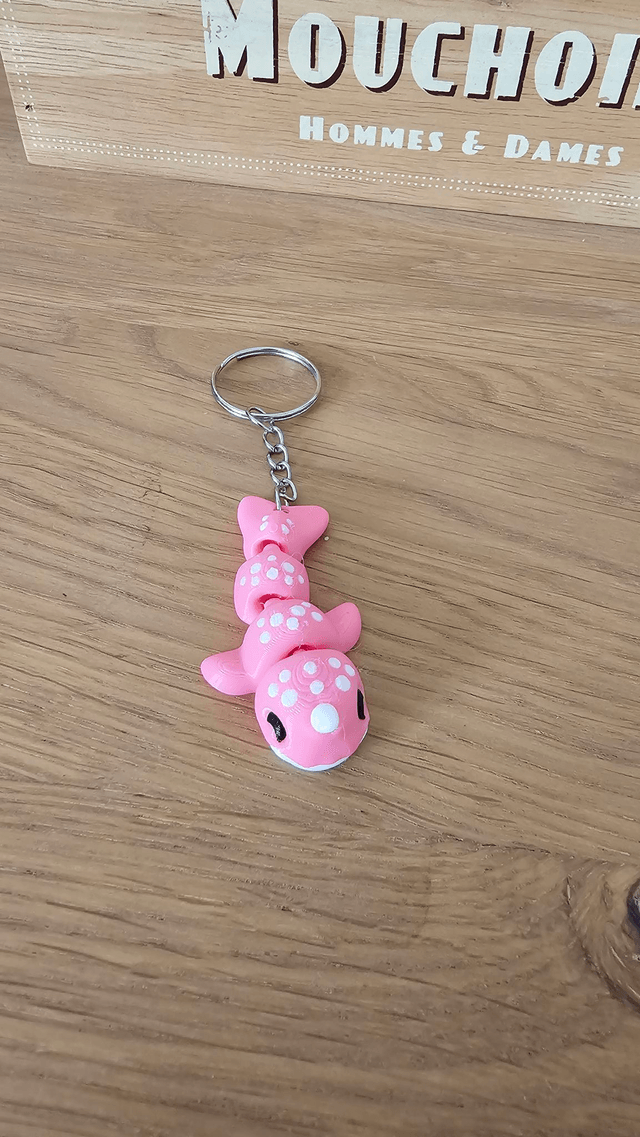 Porte-clé Baleine articulée – Rose avec pois blancs – Cadeau original imprimé en 3D