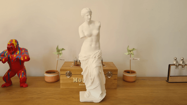 Statue Venus De Milo 33 cm (Couleur au choix)