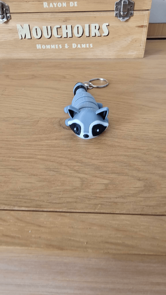 Porte-clé raton laveur articulé
